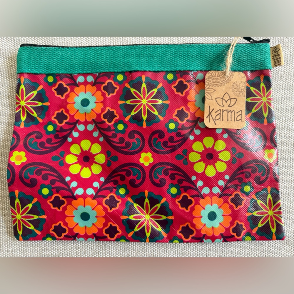Karma Multicolor Carry All Pouch With Zipper -Berry Floral NEW